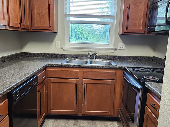 4th image of 778 & 780 Winding Hills Ln #780