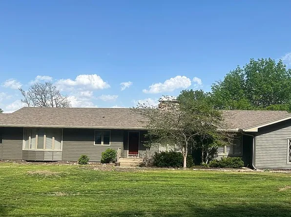 4412 Manor Cir, Sioux City, IA 51104
