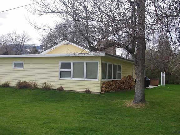 3rd image of 1600 Mountain View Ln