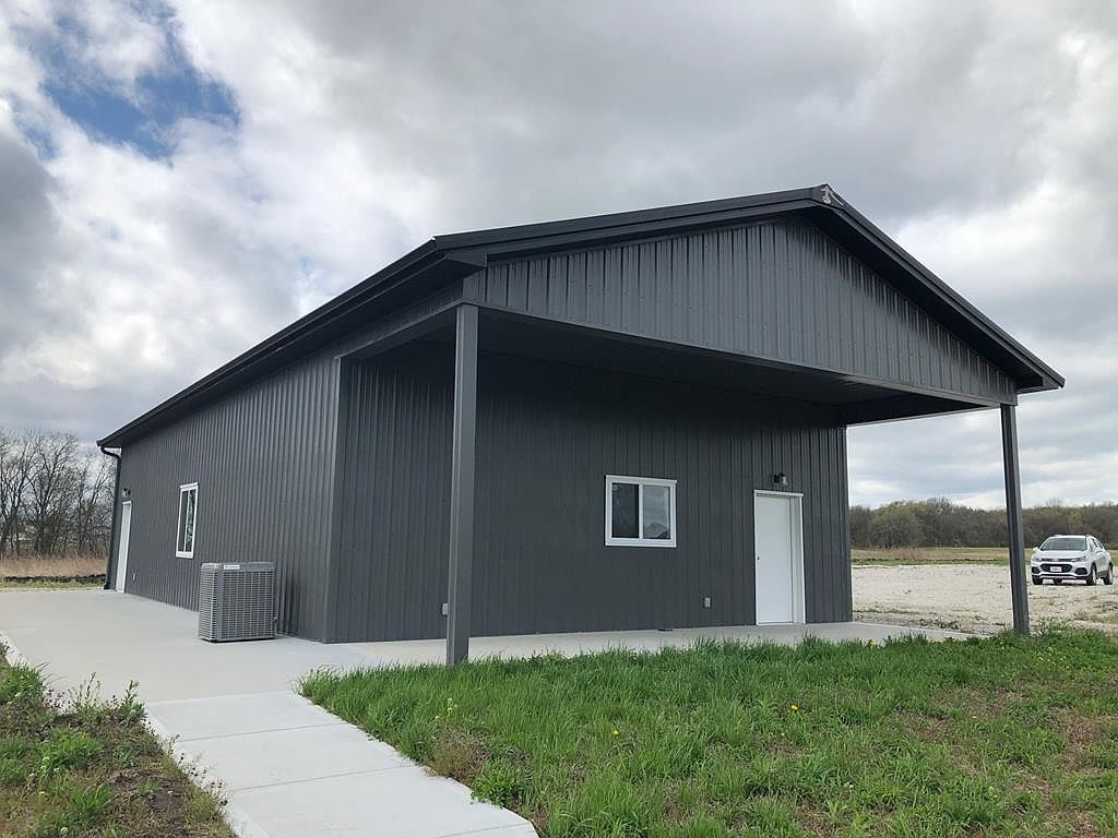 13624 D Hwy, Braymer, MO 64624 Zillow