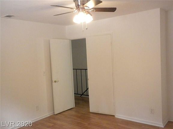 3rd image of 5098 Village Dr