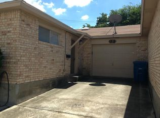 18 S Commons Way, Portland, TX 78374