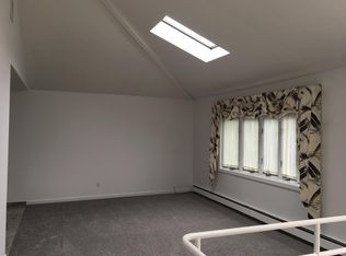 1105 N New York Dr, Massapequa, NY 11758