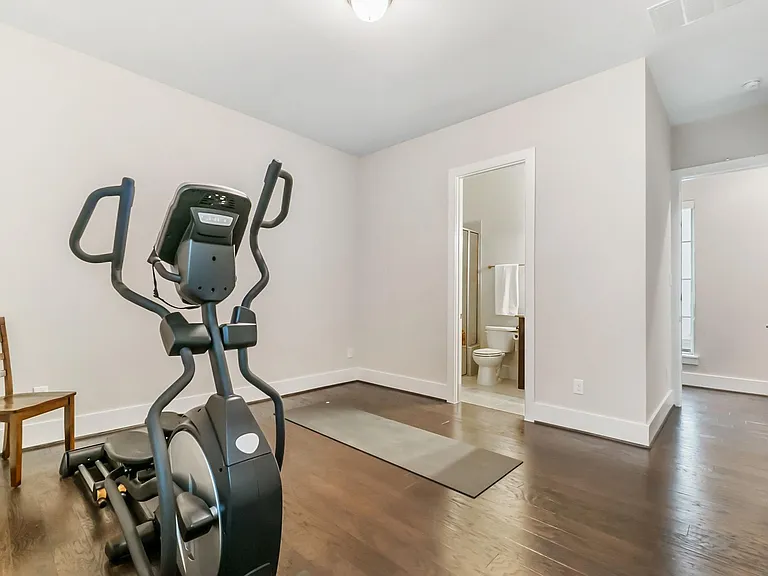 139 Gildwood Pl — Photo 15