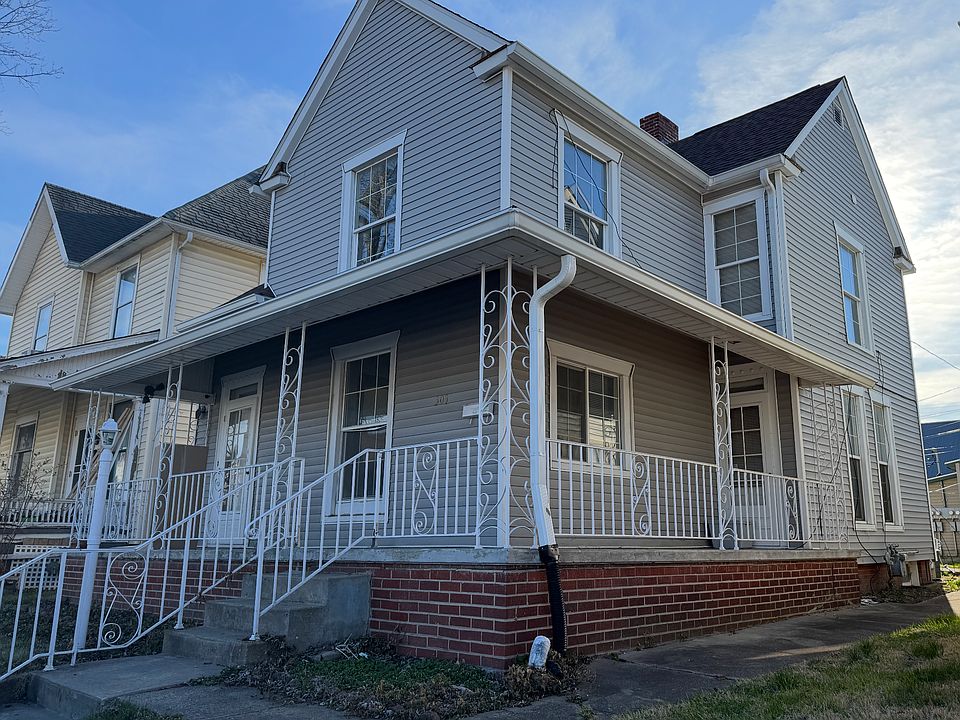 1st image of 303 S Green St