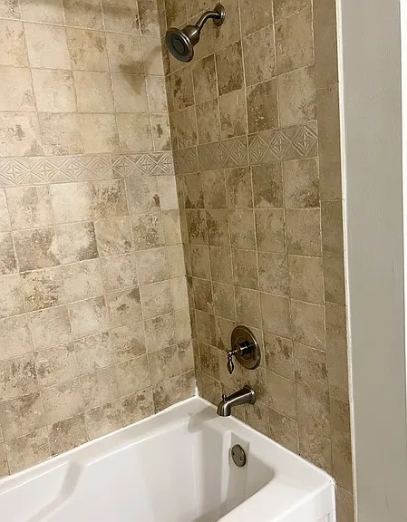 1105 N Taylor St — Photo 35