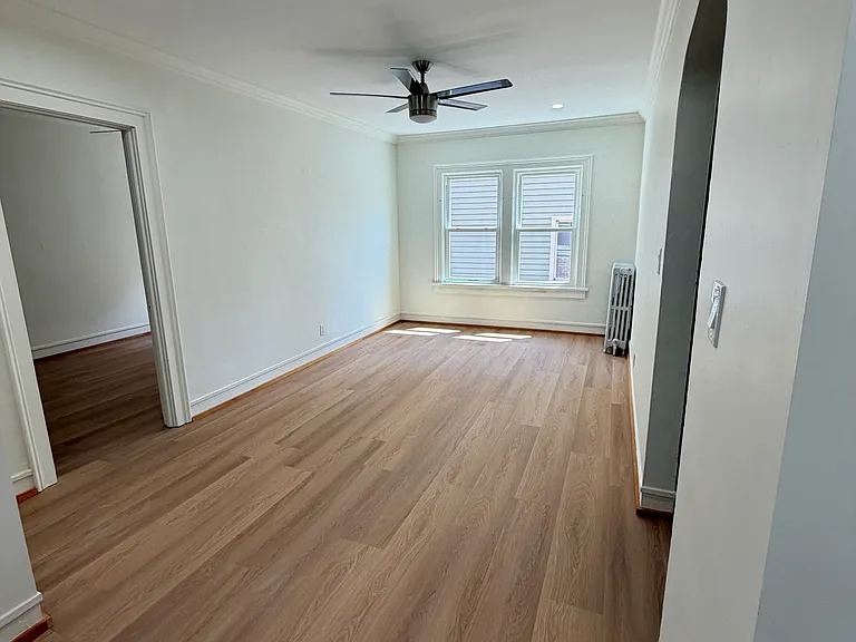 142 Saranac Ave #5 — Photo 4