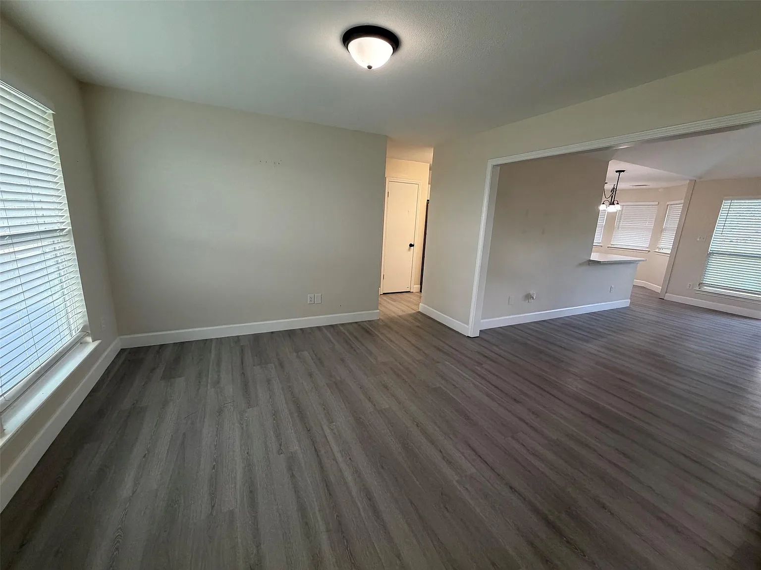 3 bed, 2.0 bath, 1671 sqft, $2,000 — Photo 4