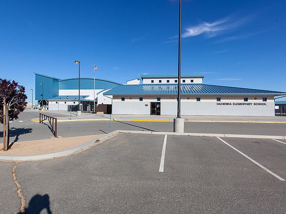 5th image of 00000 Hacienda Blvd