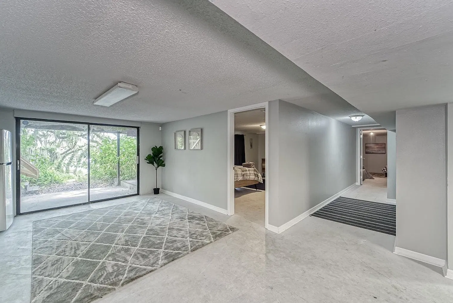 5 bed, 3.0 bath, $14,289 — Photo 3