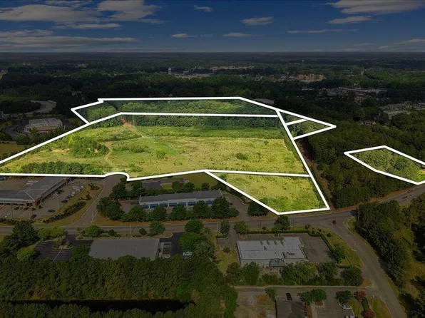 236 Magnolia Dr, Smithfield, NC 27577