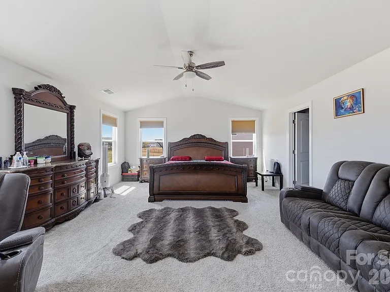 1136 Ashe Meadow Dr — Photo 11