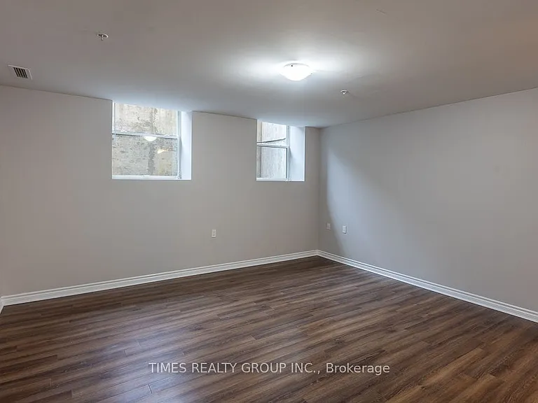 384 Rogers St #G03 — Photo 8