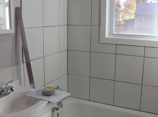 414 N Dickinson Rd, Independence, MO 64050