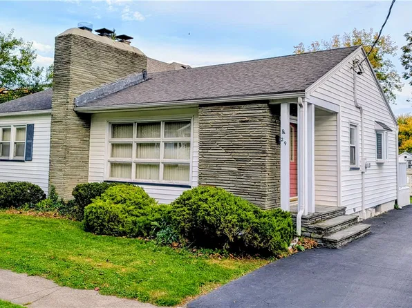 29 South St, Brockport, NY 14420