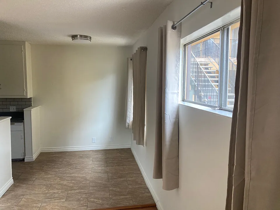 1421 Venice Blvd #1