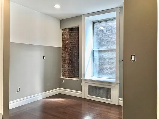 Rented by Matthew Gros-Werter, LREB  | media 9