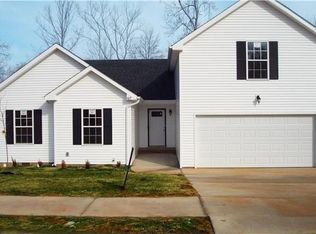 409 Zurich Dr, Clarksville, TN 37040