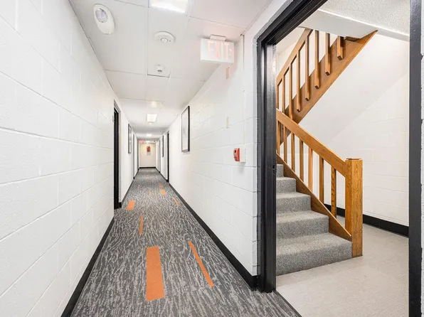 Highland Place Apartments, 405 Washington St SE #17, Grand Rapids, MI 49503