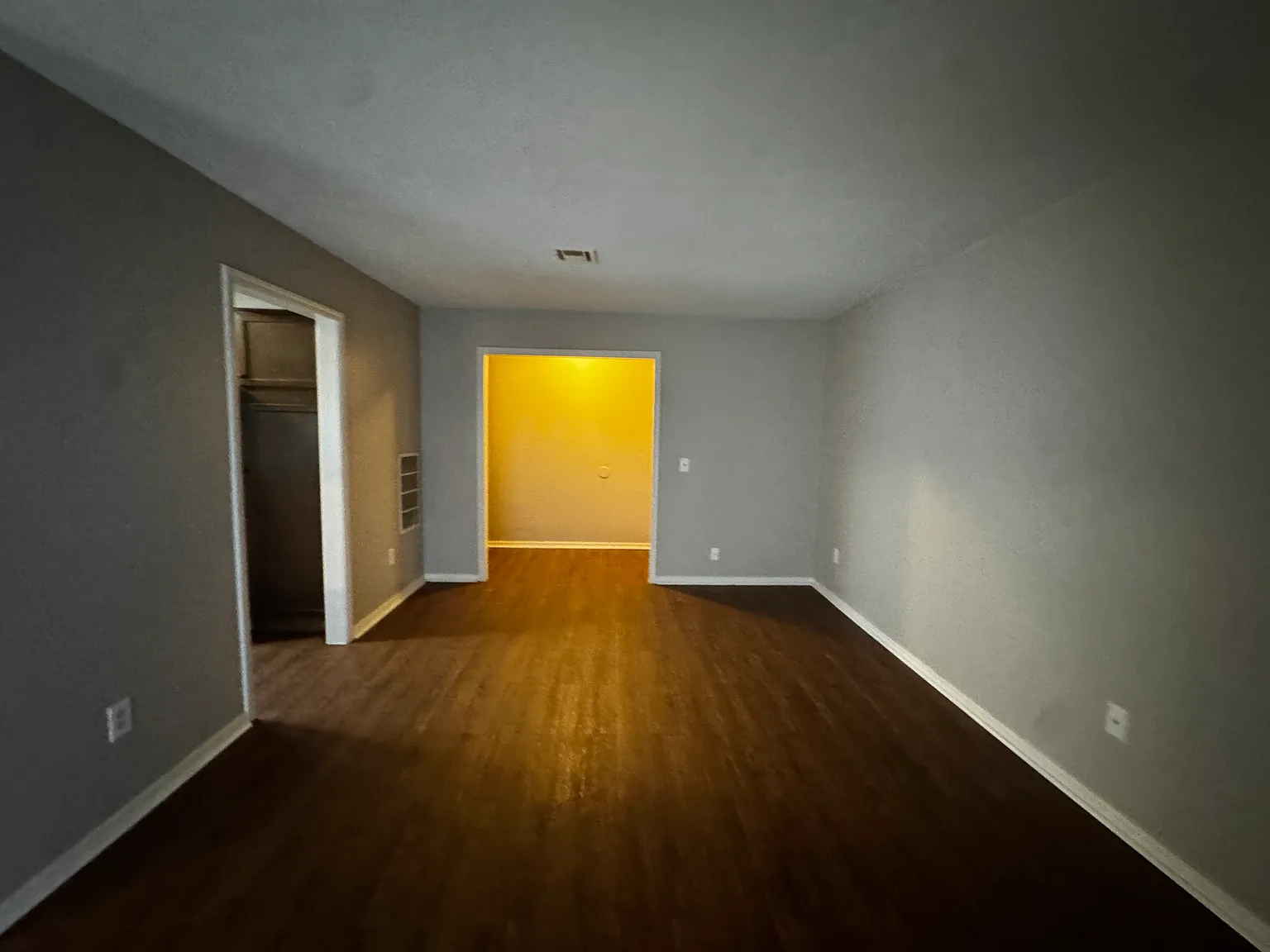 5119 S Delaware Pl — Photo 1