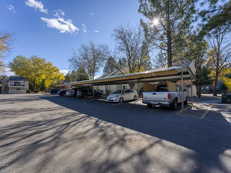 Sierra Woods — Photo 18