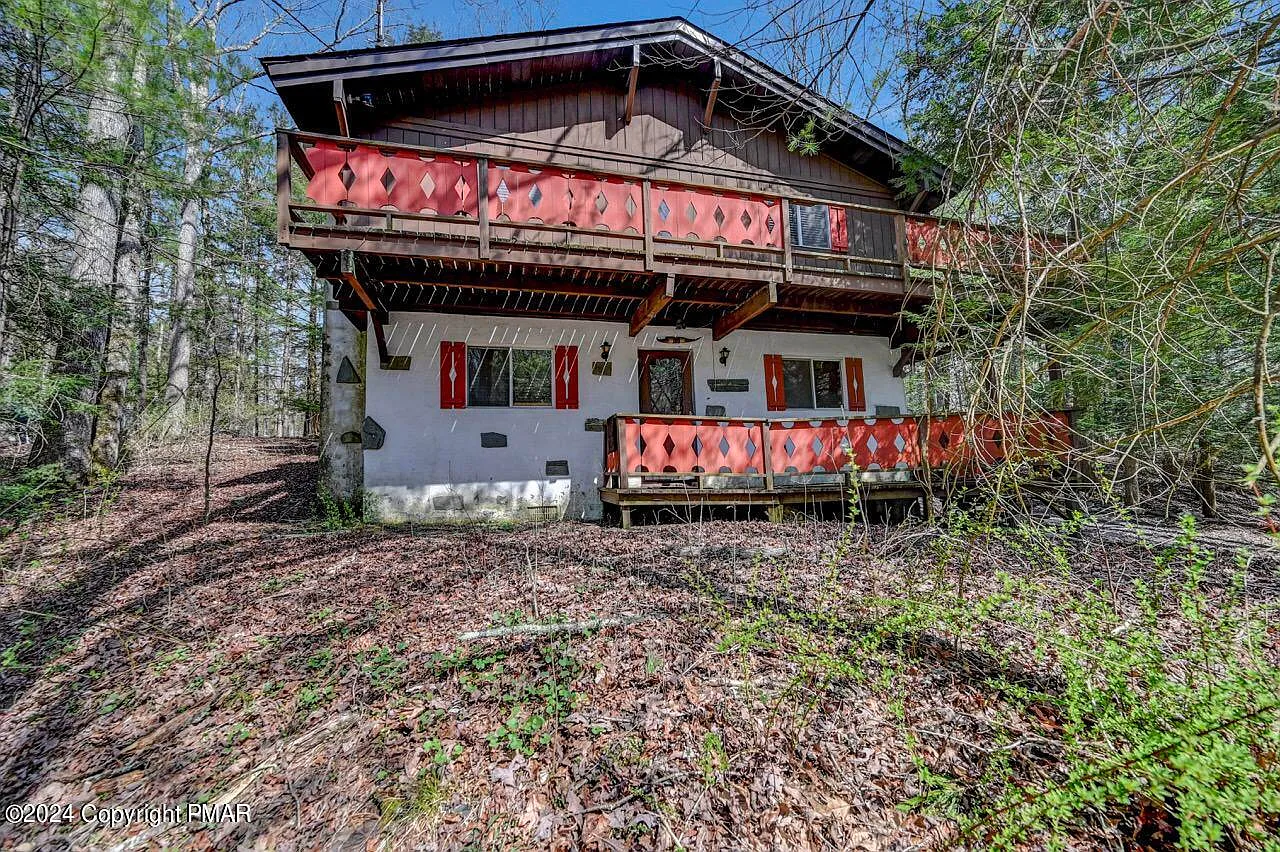 1298 Glenbrook Rd photo 1