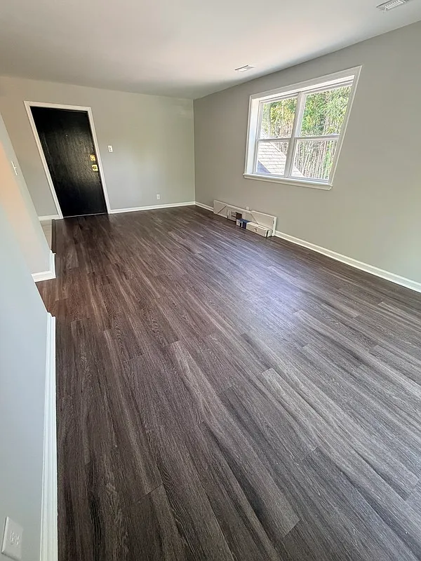 1 bed, 1.0 bath, $1,095 — Photo 4