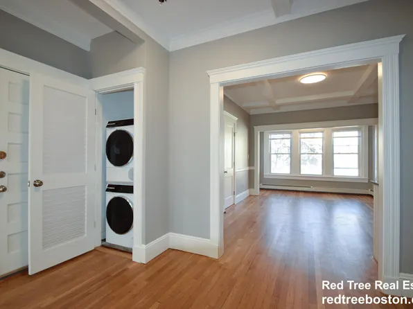 142 Sutherland Rd #U3, Brighton, MA 02135