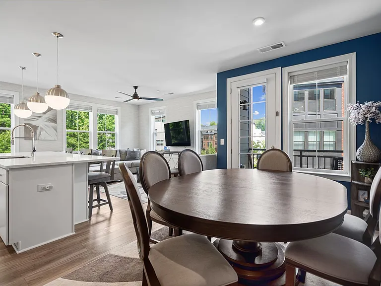 3925 Fair Ridge Dr #201 — Photo 15