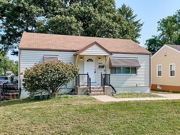 2nd image of 9823 Meadow View Dr
