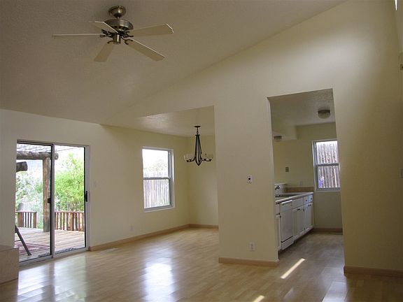 4th image of 1857 Camino Lumbre