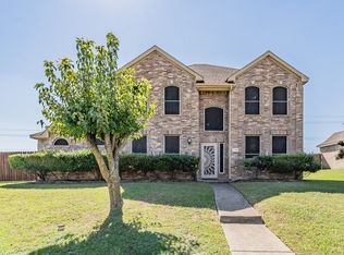 1136 Ashford Dr, Desoto, TX 75115
