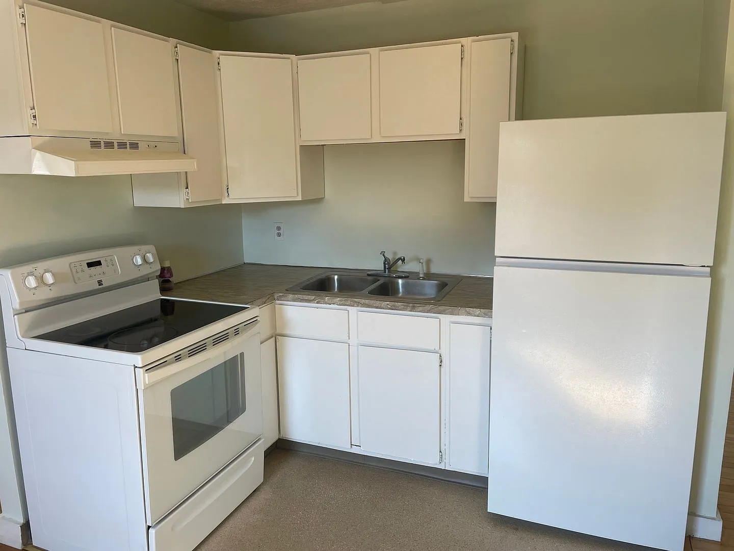 524 Central Avenue — Photo 1
