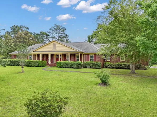 114 Airport Rd, Sylvester, GA 31791