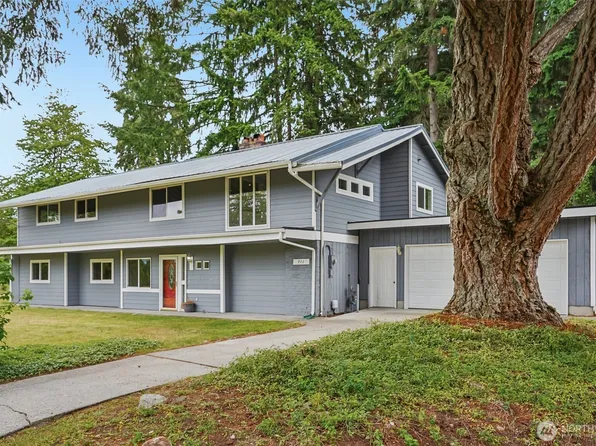 711 Galloway Street, Steilacoom, WA 98388