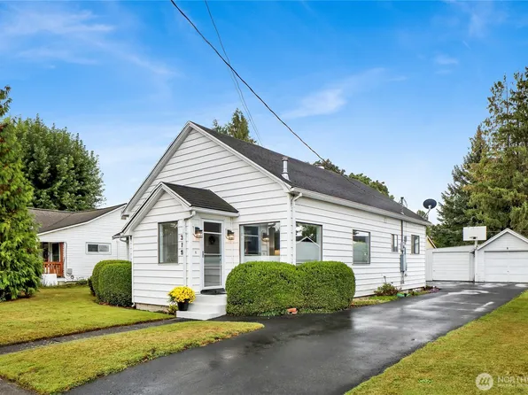 319 First Street, Sumas, WA 98295