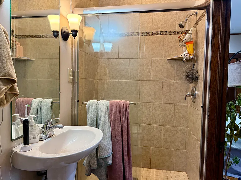 Attached bathroom for Bedroom 1