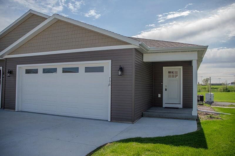 1st image of 706 Laurie Ann CIRCLE #29