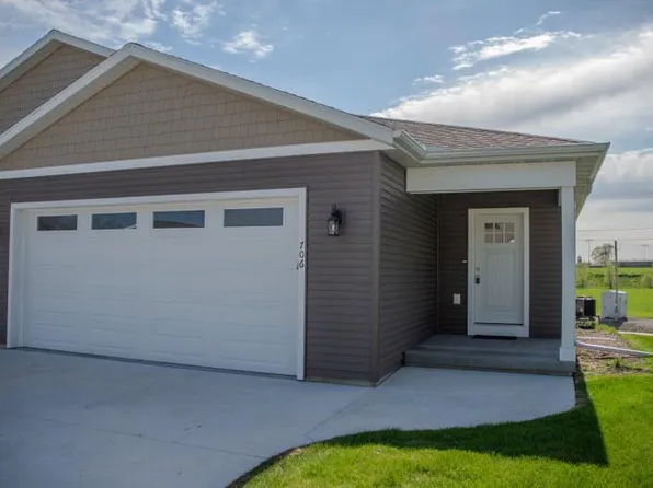 706 Laurie Ann CIRCLE #29, Watertown, WI 53098