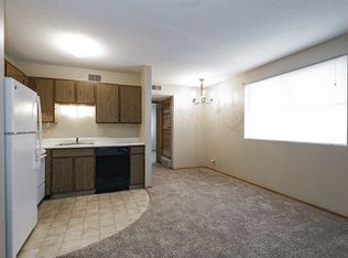4840 Cleveland Ave APT 7, Lincoln, NE 68504