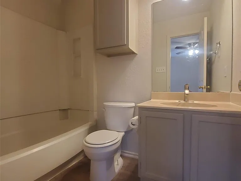 6909 Hyland Cir #A — Photo 13