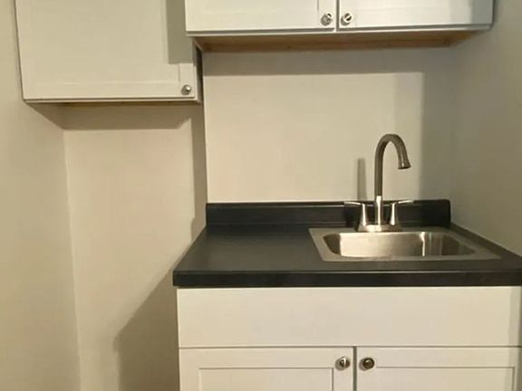 4th image of 918 S 14th St APT B