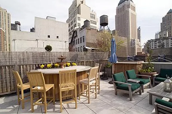 Sold by Corcoran | media 16