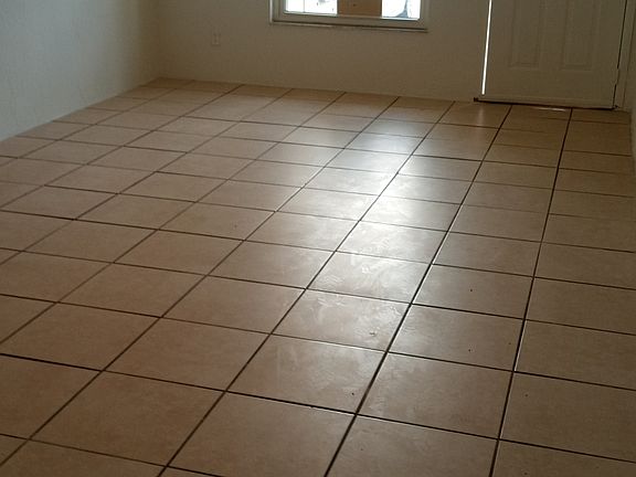 4th image of 1930 S Palmetto Ave #12