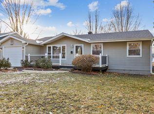 313 S 13th St, St Charles, IL 60174