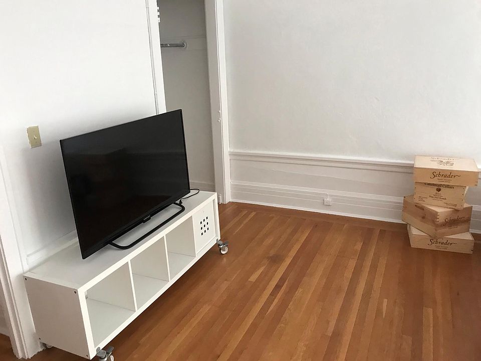2nd image of 1255 Taylor St APT 4
