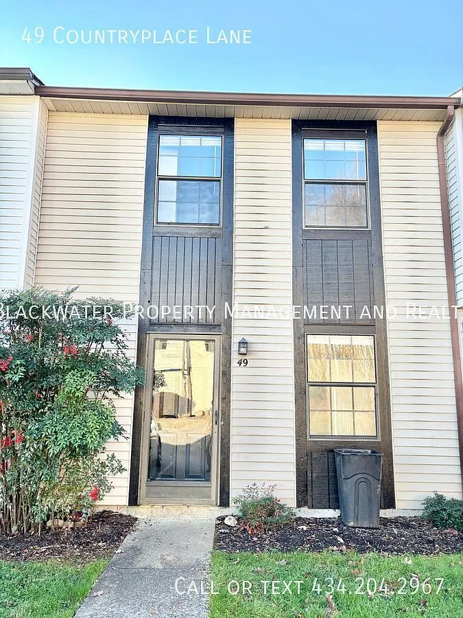 2 Bedroom Townhouse in Countryplace! — Photo 1