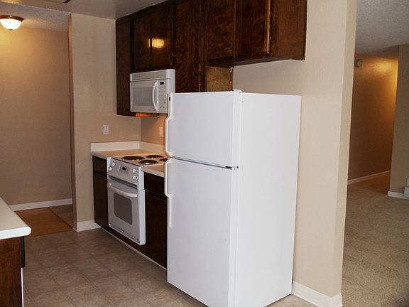 3rd image of 1166 Sunnyvale Saratoga Rd #27