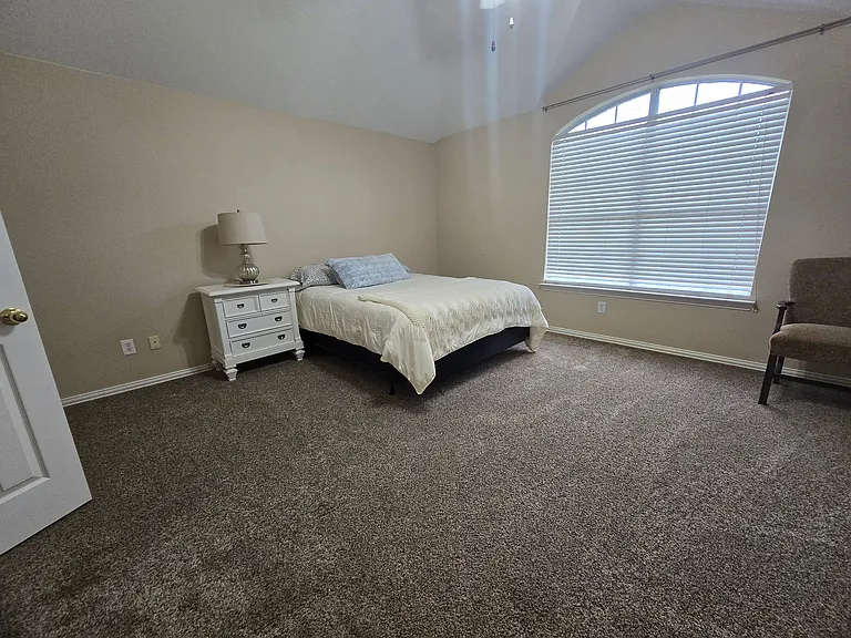 2816 Oakdale Dr — Photo 13
