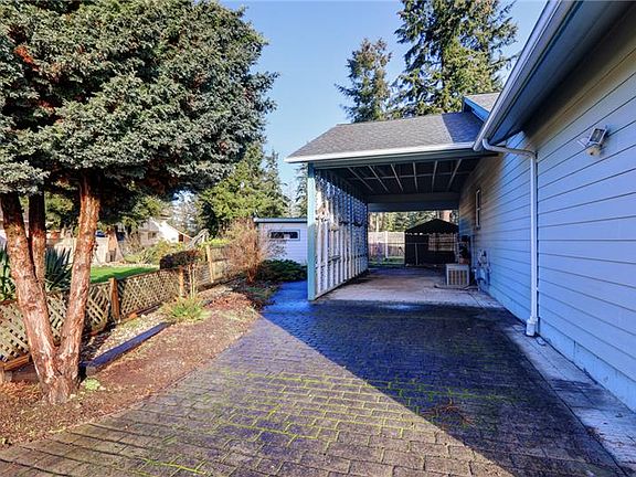 3rd image of 1713 185th St E